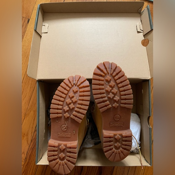 Timberland Boots - Picture 2 of 7